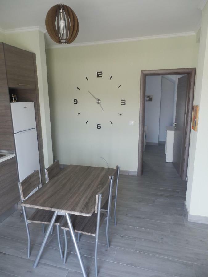 Zephyros Family Apartments 2 أورموس باناجياس المظهر الخارجي الصورة